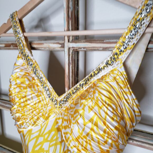 Morgan & C Yellow and White Dress with Crystal Neckline size 1/2 - Picture 5 of 12